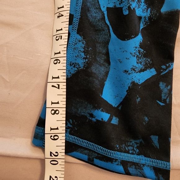 Lucy studio Hatha capri active athletic workout leggings size‎ small new!!! - Picture 2 of 8